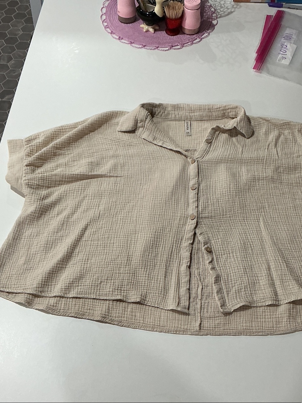 Relaxed Peace Sign Beige Button-Down Shirt - Lightweight Short Sleeve